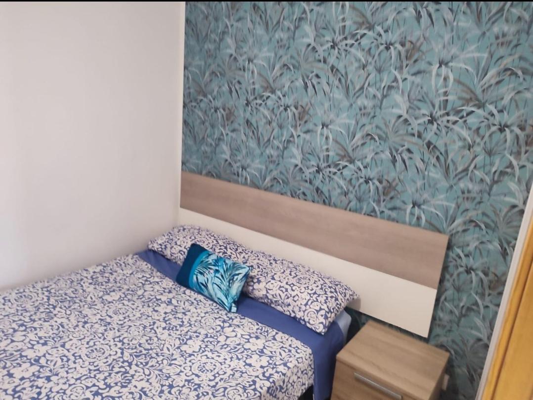 Apartamento segunda línea de la playa Capellán Salou Quarto foto